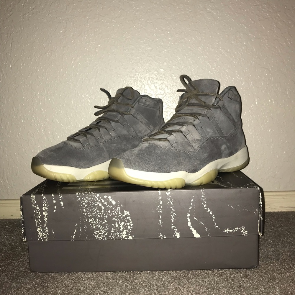 Jordan 11 Pinnacle